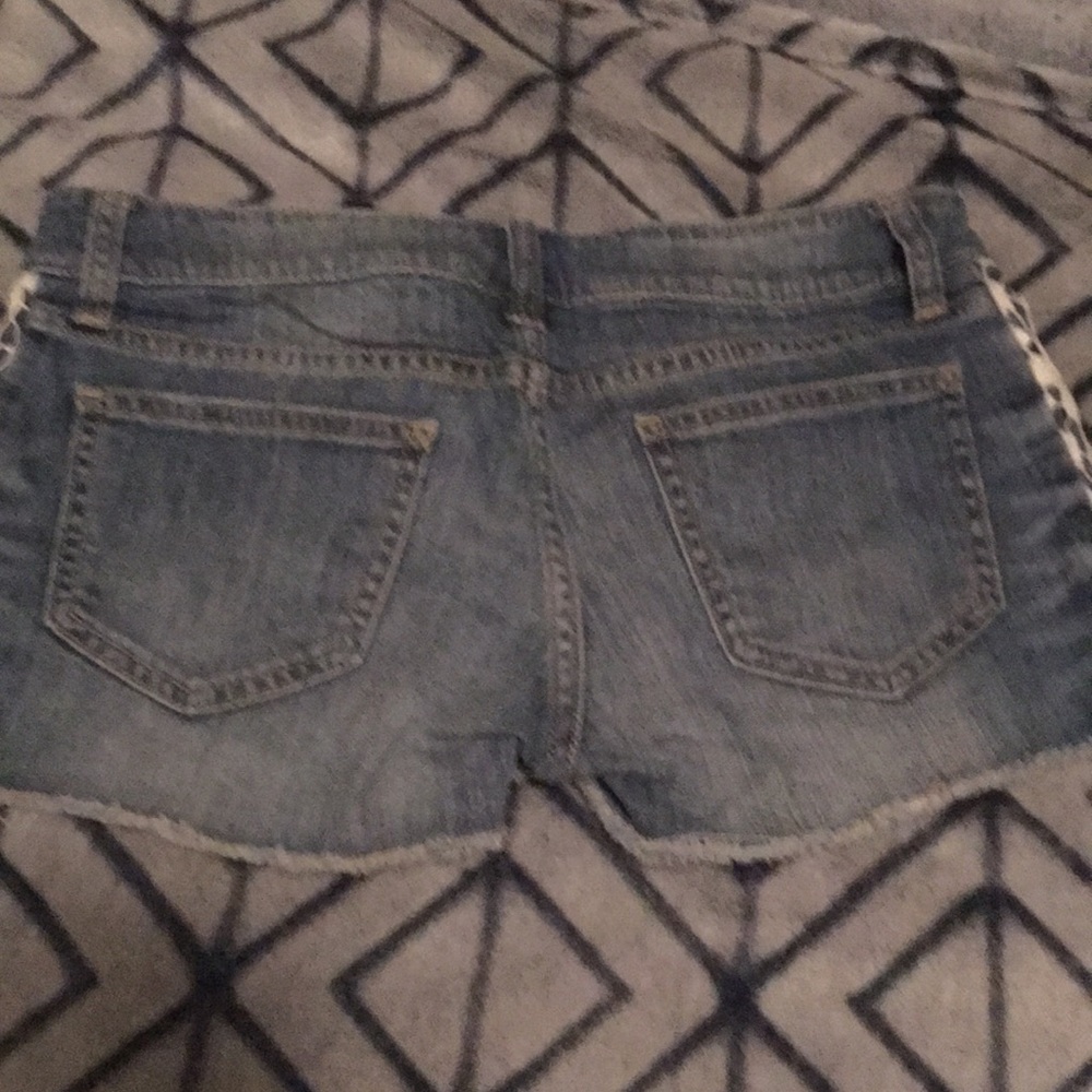 Decree Shorts - Picture 2 of 2